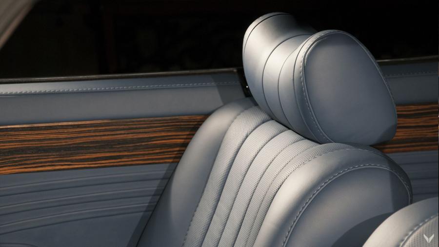 Детали интерьера Mercedes-Benz 250 CE by Villner (W114) 1970 года  (фото 17 из 24)